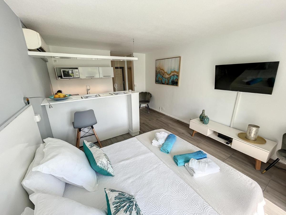 Blue Paradise Studio Avec Acces Privatif Plage Le Gosier  Zewnętrze zdjęcie